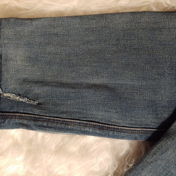 American Eagle Hi-Rise Slim Jeans - Picture 2 of 6